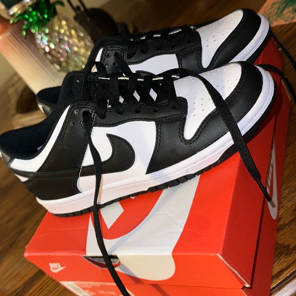 Nike panda dunk lows